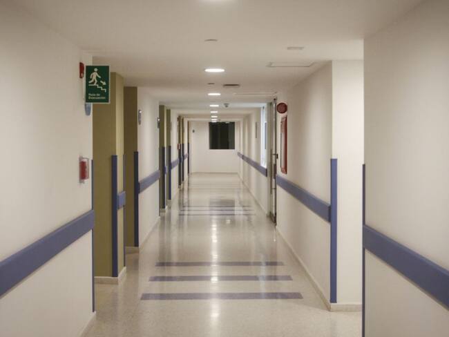Denuncia Velasco: En Hospital San José hay irregularidades en licitación