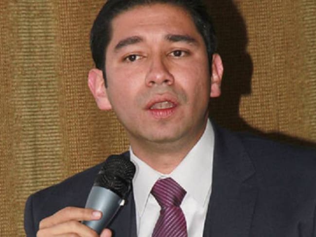 Luis Gustavo Moreno, citado una vez más a la Comisión de Acusación