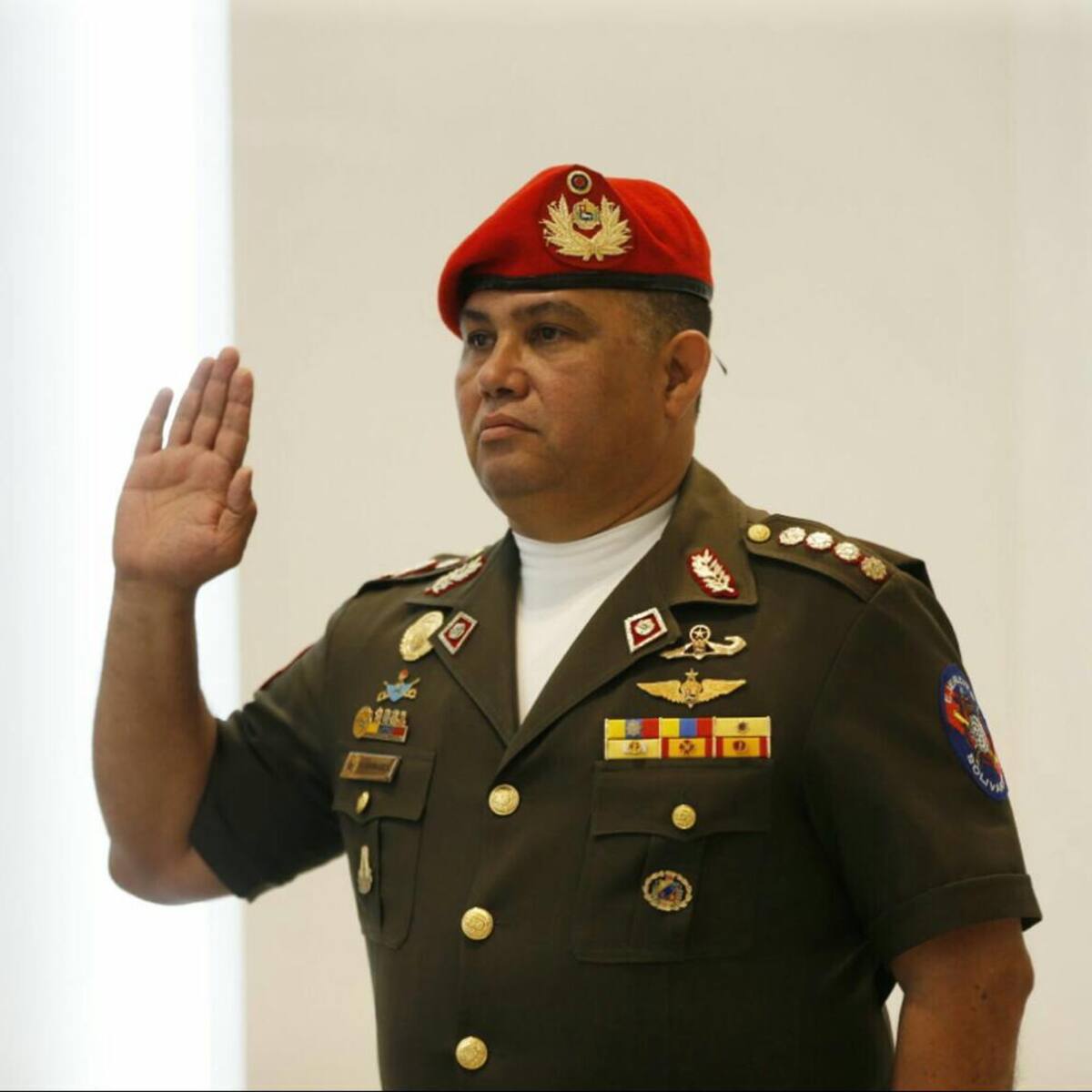 Oposición venezolana destaca cambios en la cúpula militar de Venezuela