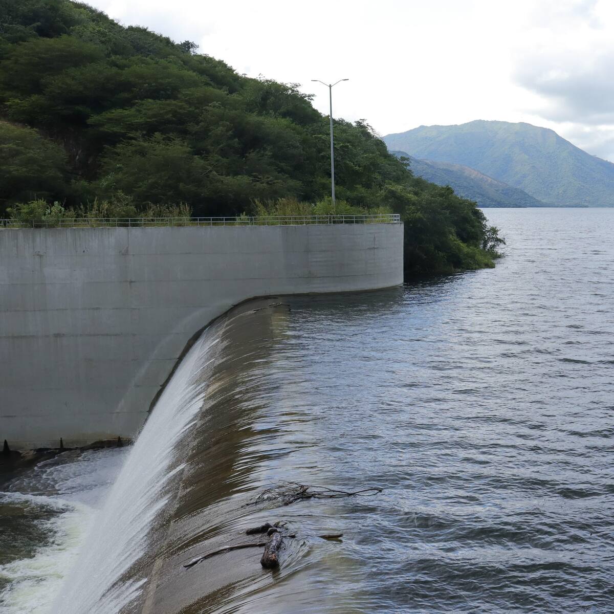 Alerta roja en La Guajira: persiste amenaza de desbordamiento de embalse El Cercado