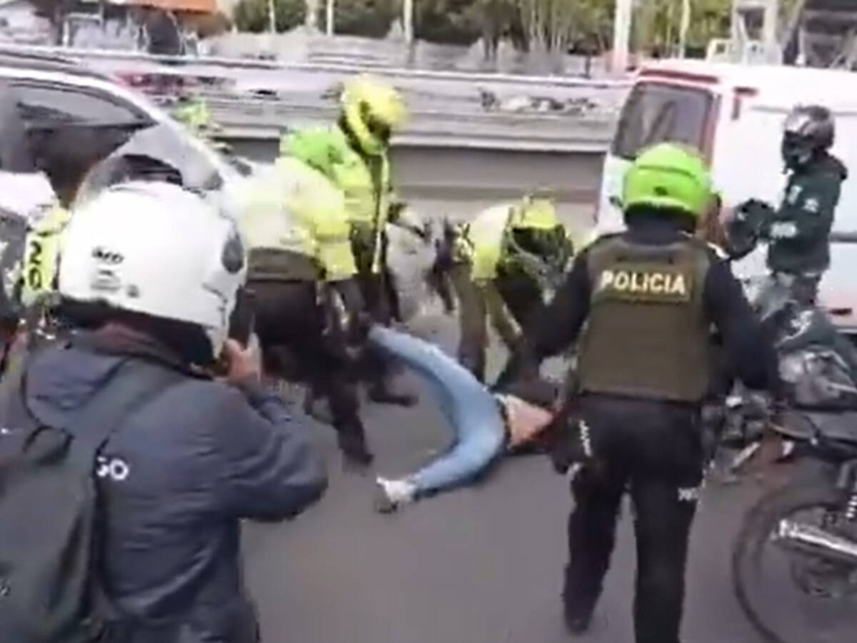 VIDEO | Enfrentamientos entre motociclistas y la Policía en Bogotá