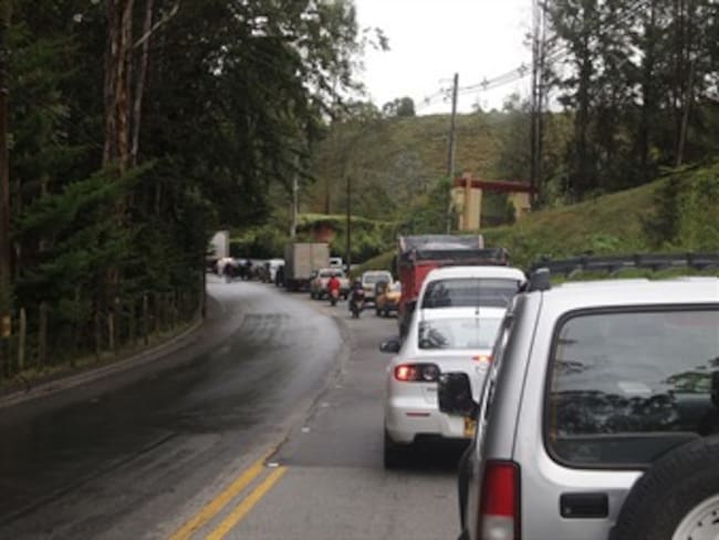 Congestión en la vía Bogotá – Melgar por salida de viajeros