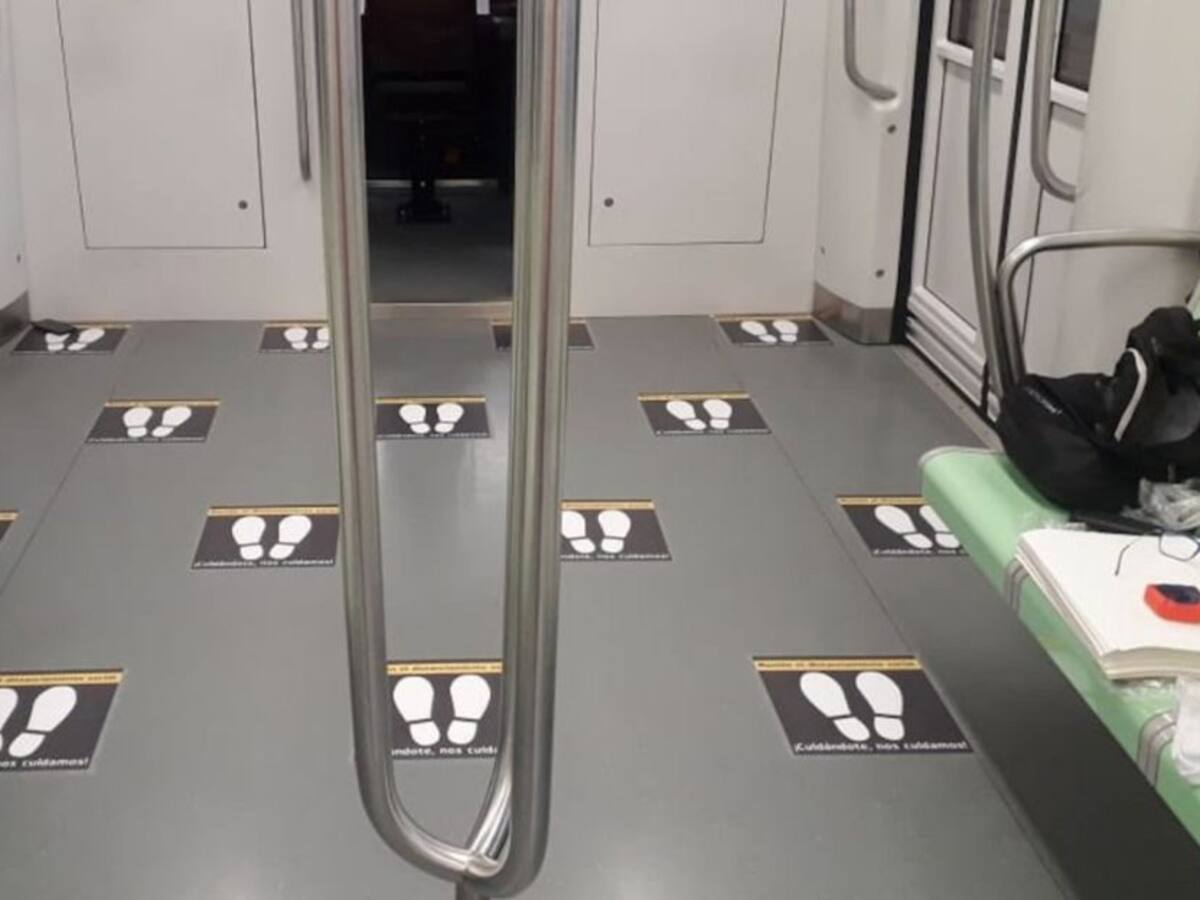 Señalizan el espacio de los usuarios en el Metro de Medellín