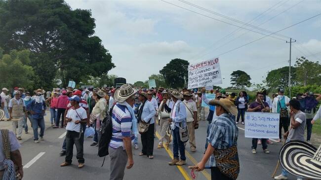 Los bloqueos se realizan en las rutas Montería-Sincelejo y Montería-Lorica.. Foto: Prensa Policía de Córdoba