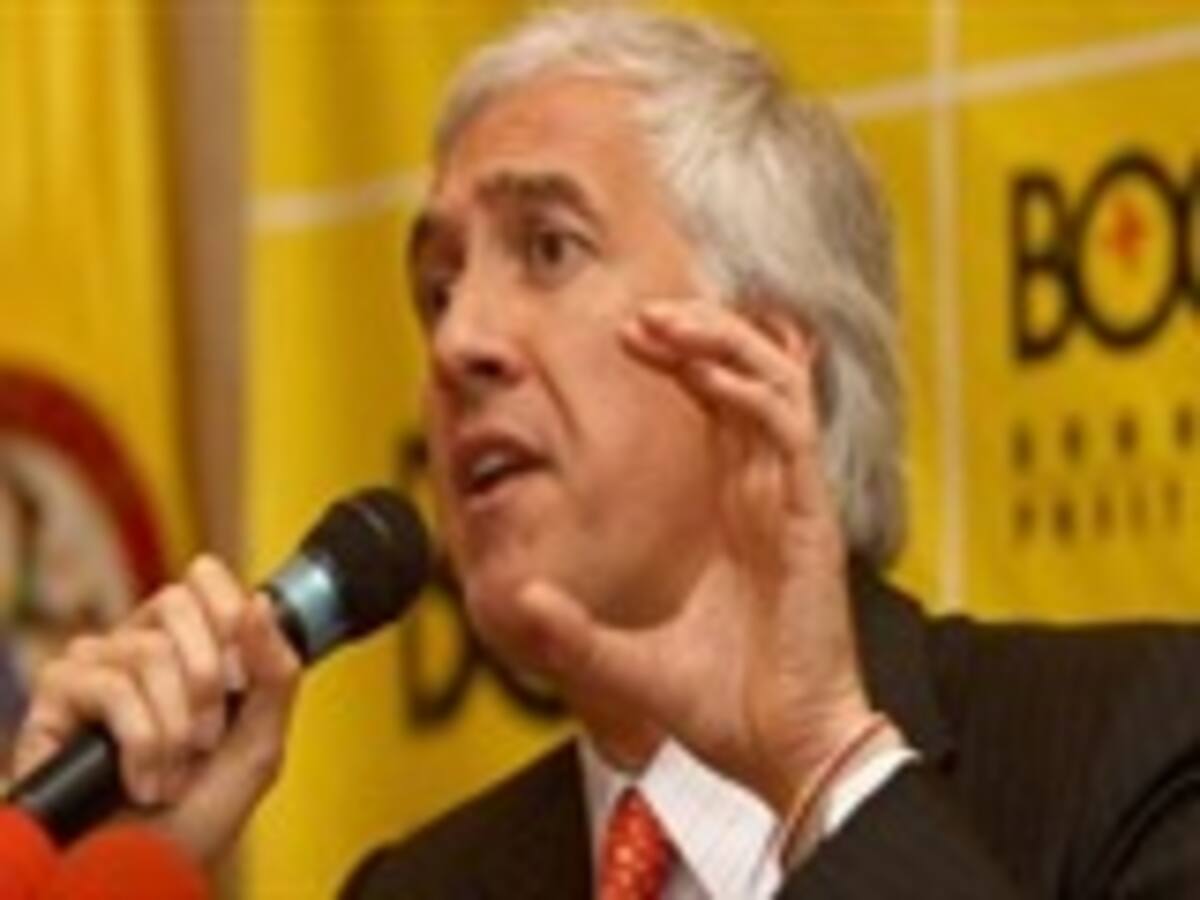Balance de la campaña 'Amar es desarmarte': alcalde Samuel Moreno