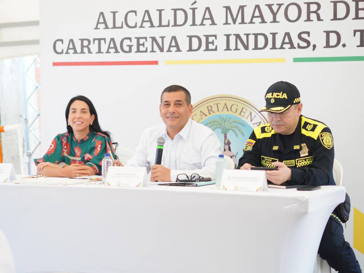 Distrito visitó Cerros de Albornoz y se comprometió con inversión social