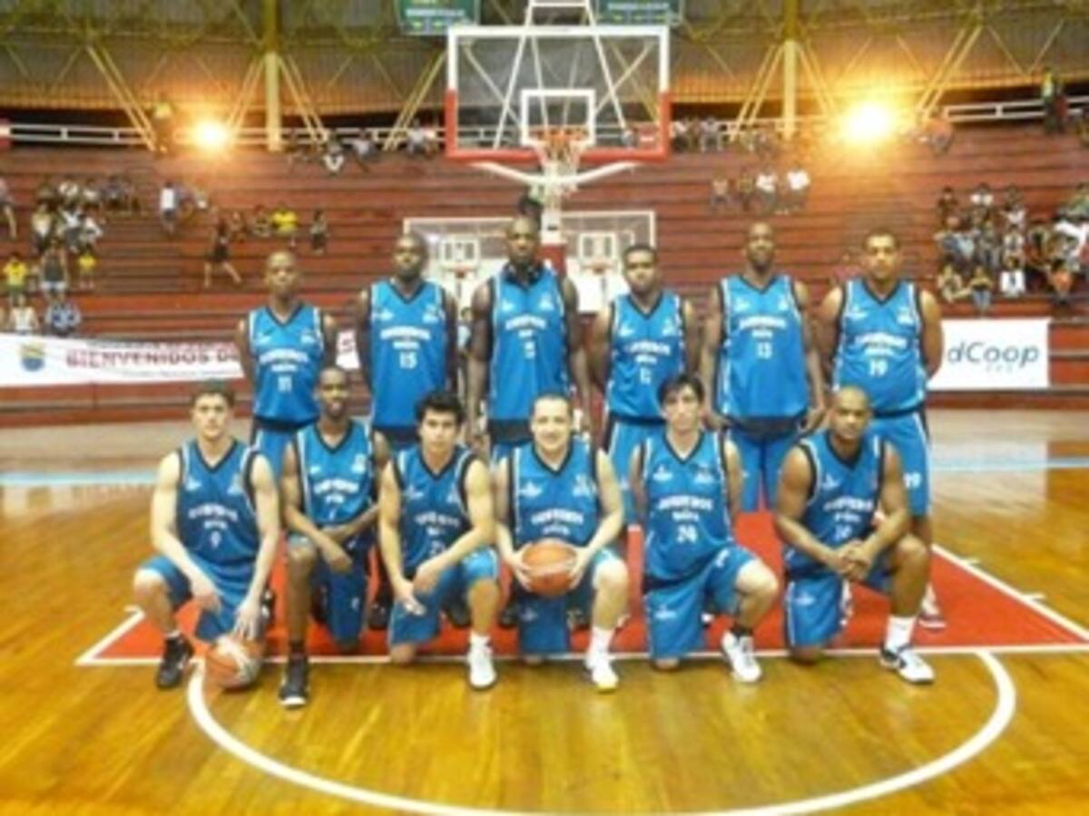 Guerreros de Bogotá, líder invicto en la Copa Invitacional de Baloncesto