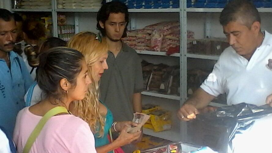 venezolanos compraron en Colombia. Foto: Audrey Carrillo