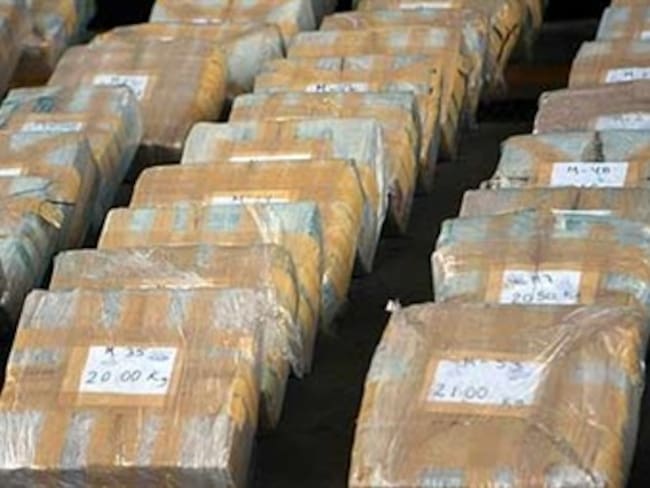 Incautan 105 kilos de cocaína en zona de carga de El Dorado