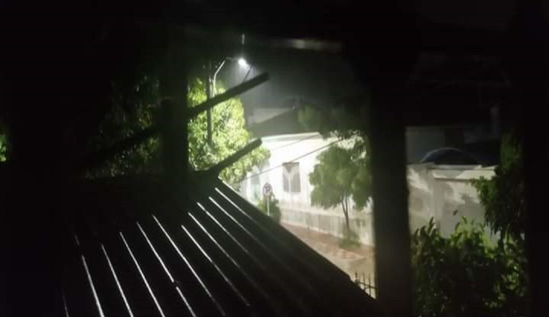 Casas destechadas en Polonuevo por fuertes vientos.