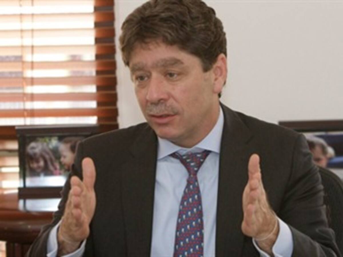 Bruce Mac Master nuevo presidente de la Andi