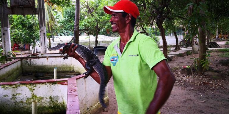 Belisario Yanes ahora cuida a los animales que antes cazaba.