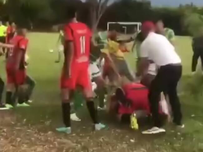 Jefe de prensa Comfenalco Quindío, Carlos Alzarte