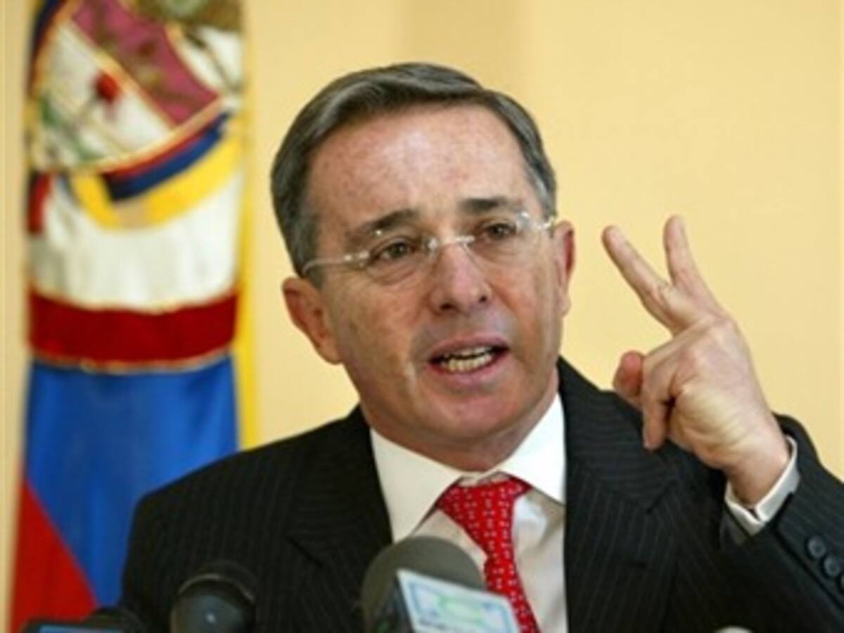 Uribe desmiente acusaciones del ex director del DAS, Jorge Noguera
