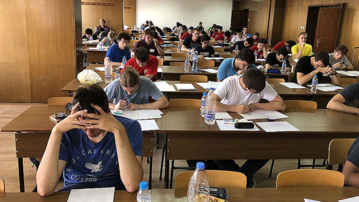 Estudiantes de la UNAL recibieron medallas en olimpiada internacional de matemáticas