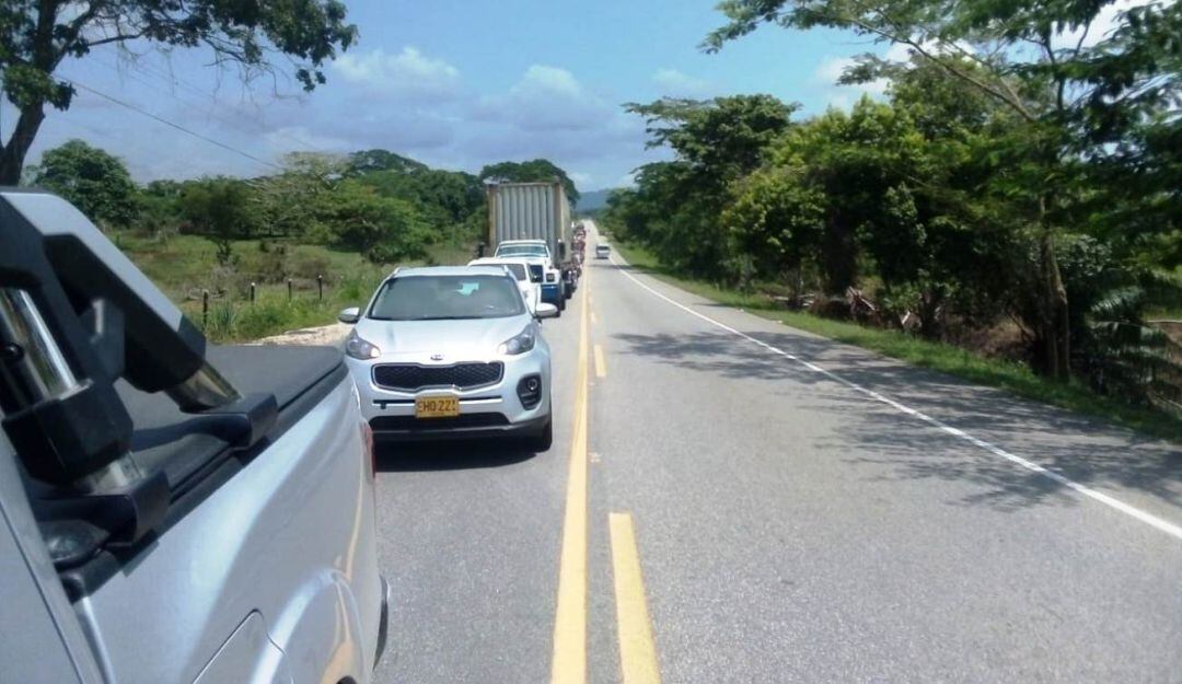 Con el bloqueo se vieron afectados vehículos que se movilizaban entre Cartagena y Sincelejo