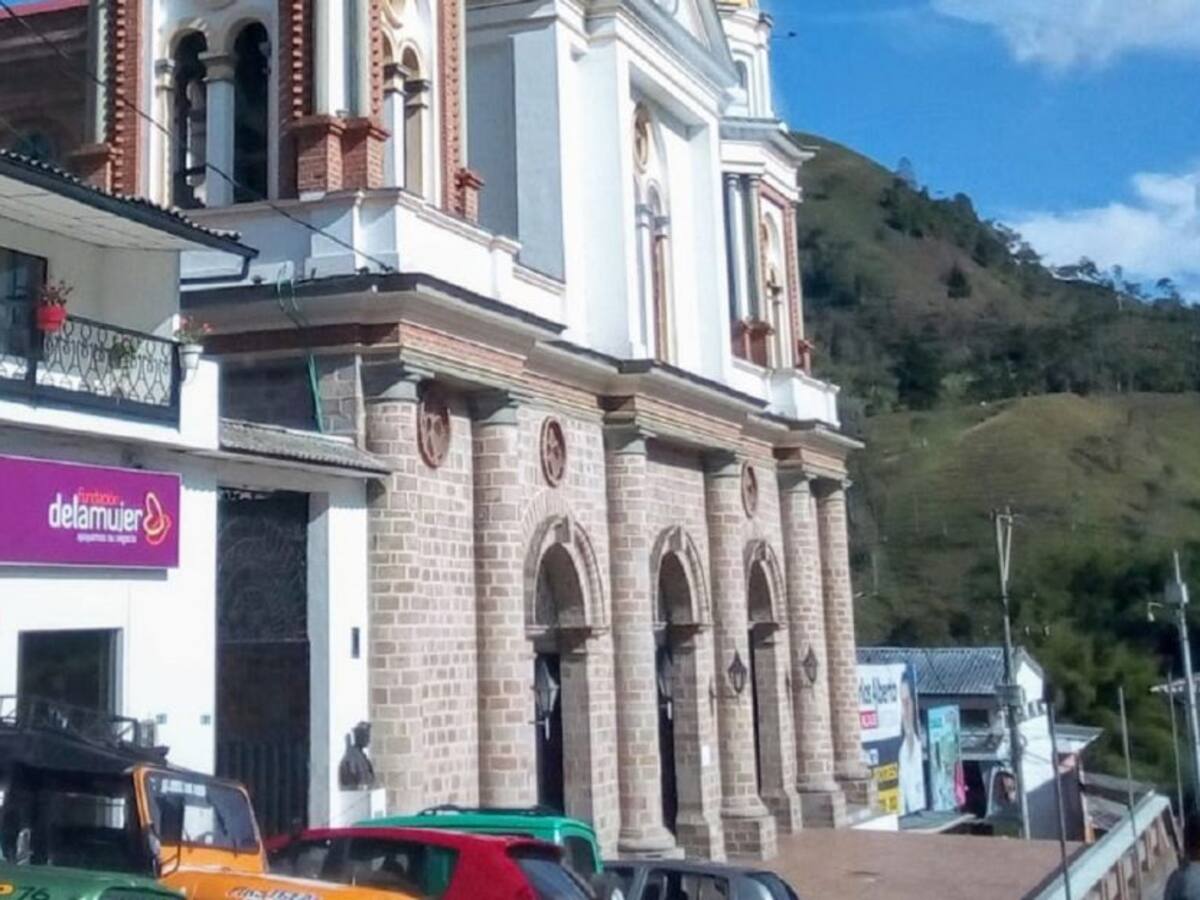 Manzanares renueva sus vías rurales e intermunicipales