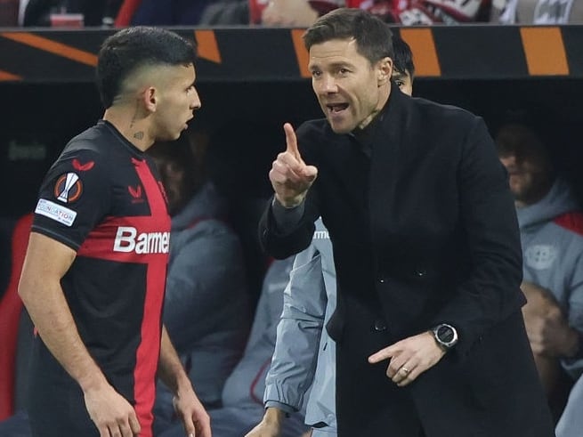 Gustavo Puerta y Xabi Alonso / Getty Images