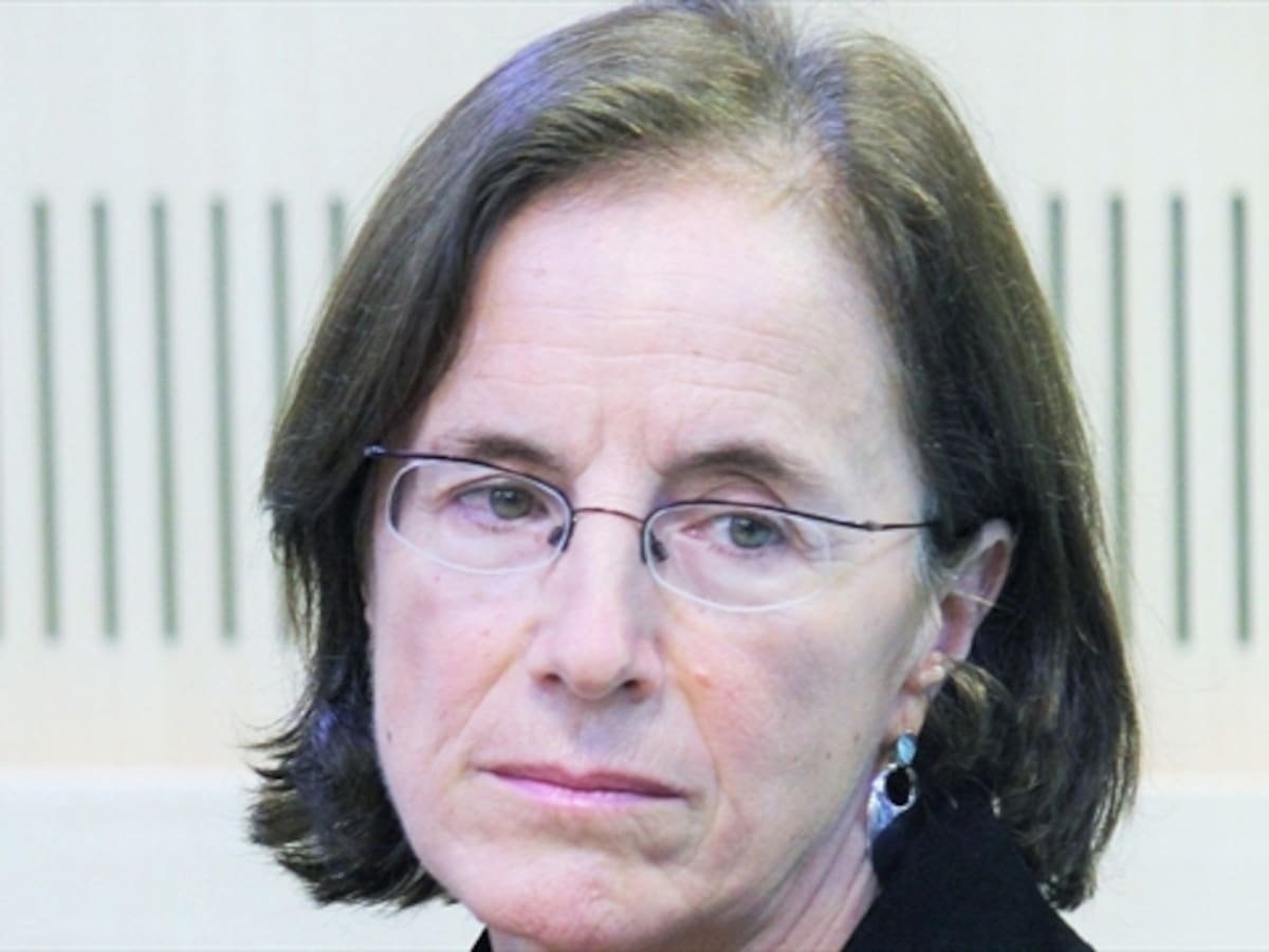 Salud Hernández-Mora denunció robo de información de su casa