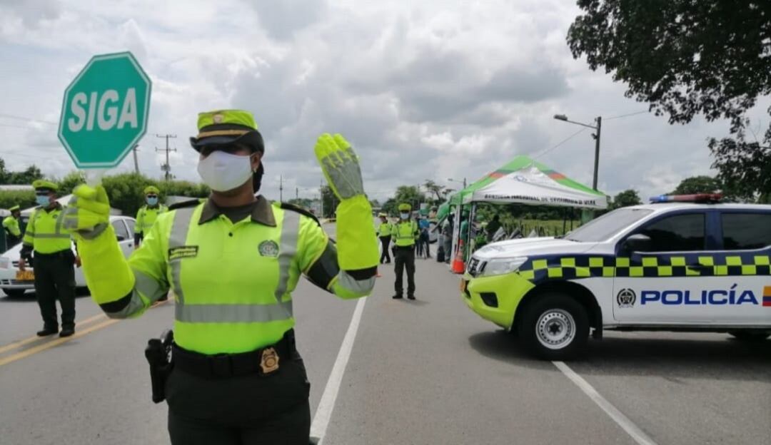 Policía refuerza la seguridad en vías principales. Cortesía: Policía