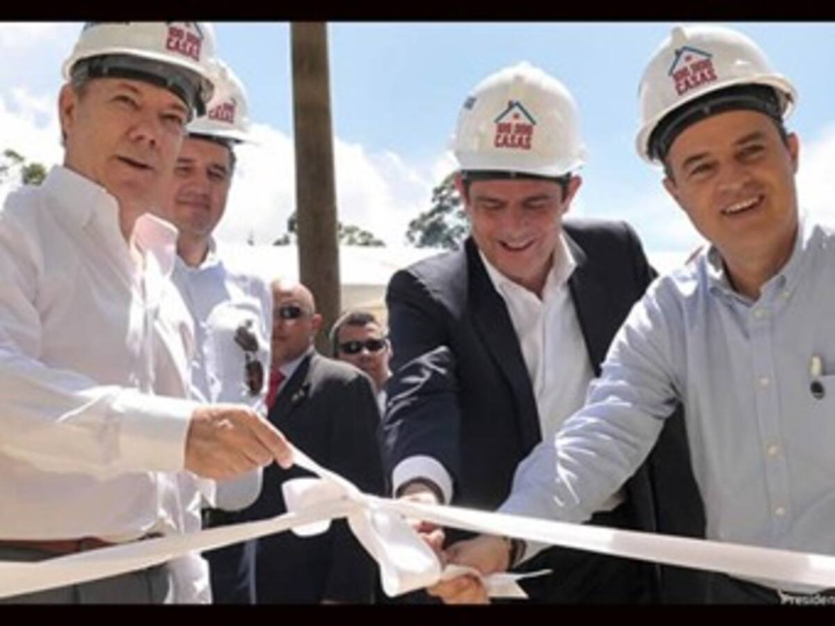 Juan Manuel Santos lanza plan integral de seguridad para Medellín
