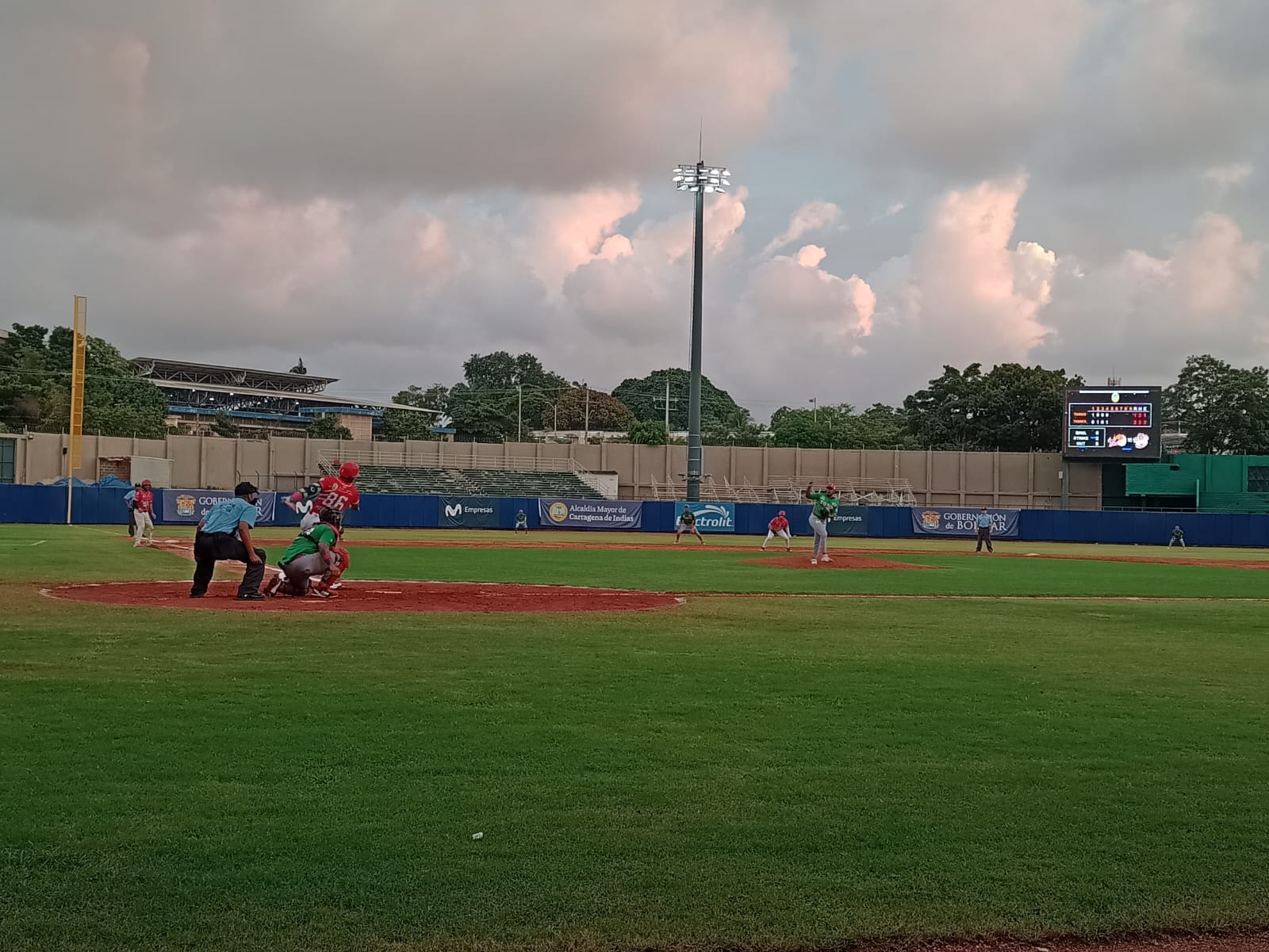 Tigres de Cartagena gana la primera serie de temporada regular en el Once de Noviembre