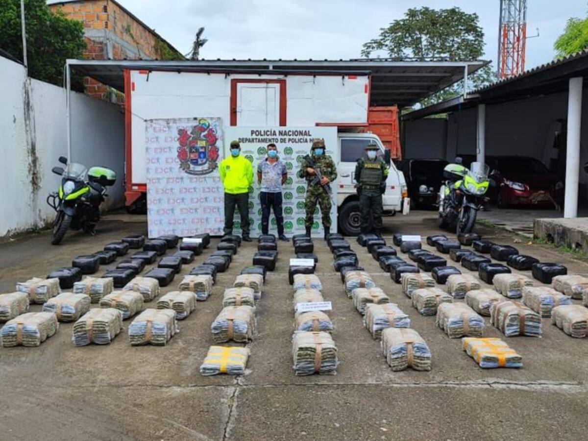 Más de media tonelada de marihuana incautada en vías del Huila