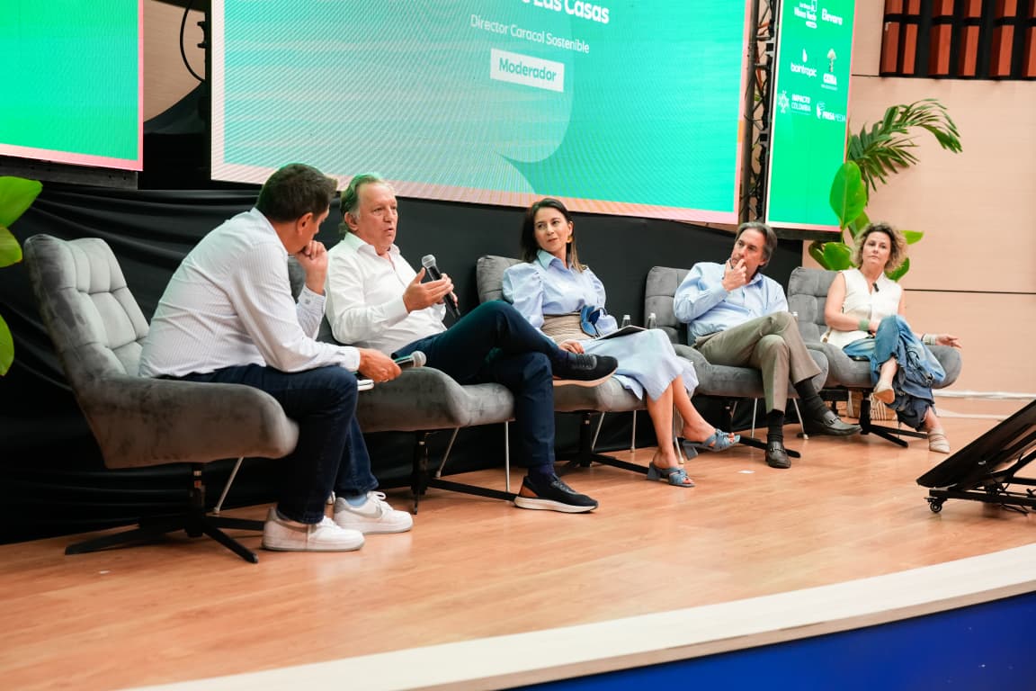 Líderes del sector privado participaron en el encuentro Potencial Pacífico, en Cali, donde calificaron la sostenibilidad como eje estratégico para el futuro empresarial en Colombia. | Foto: Caracol Radio