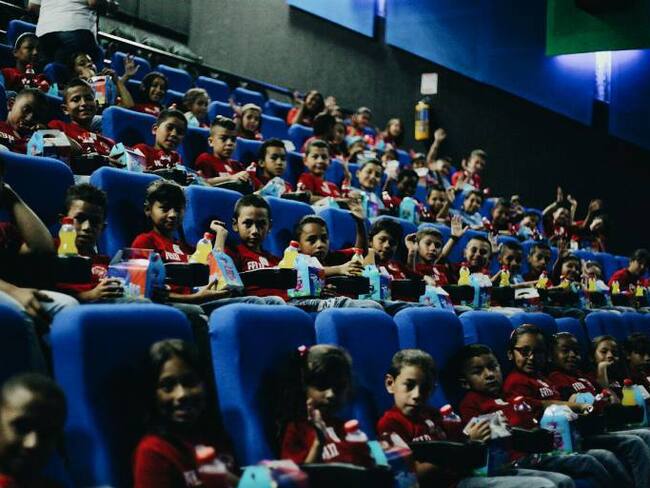 400 niños de Medellín estuvieron en cine gratis