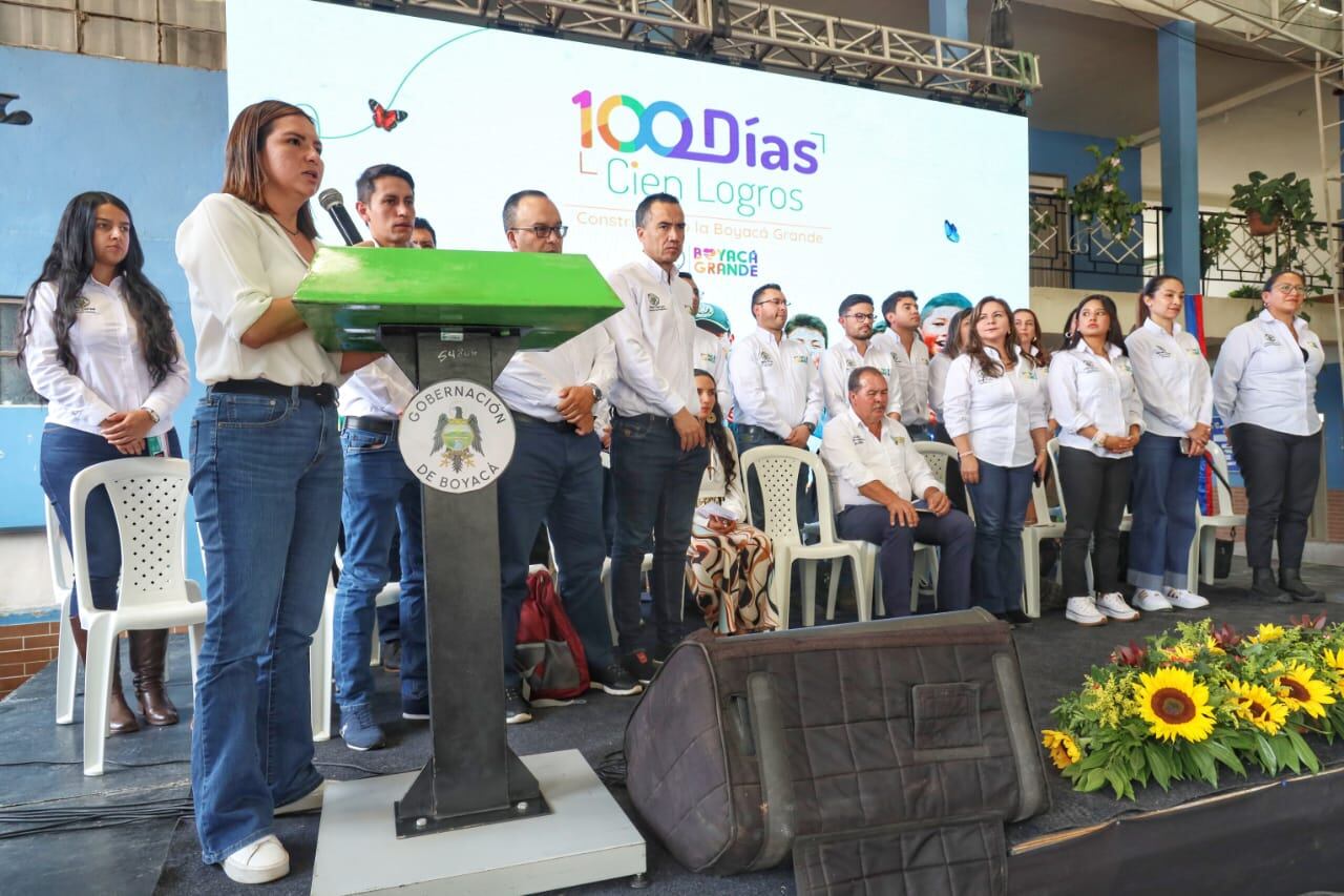 En la Institución Educativa Técnico Industrial Mariscal Sucre de Boavita, lse realizó a rendición de cuentas de los primeros 100 días del gobernador Carlos Amaya Rodríguez / Foto: Caracol Radio.