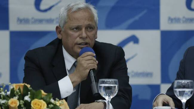 El presidente del partido Conservador, Hernán Andrade.