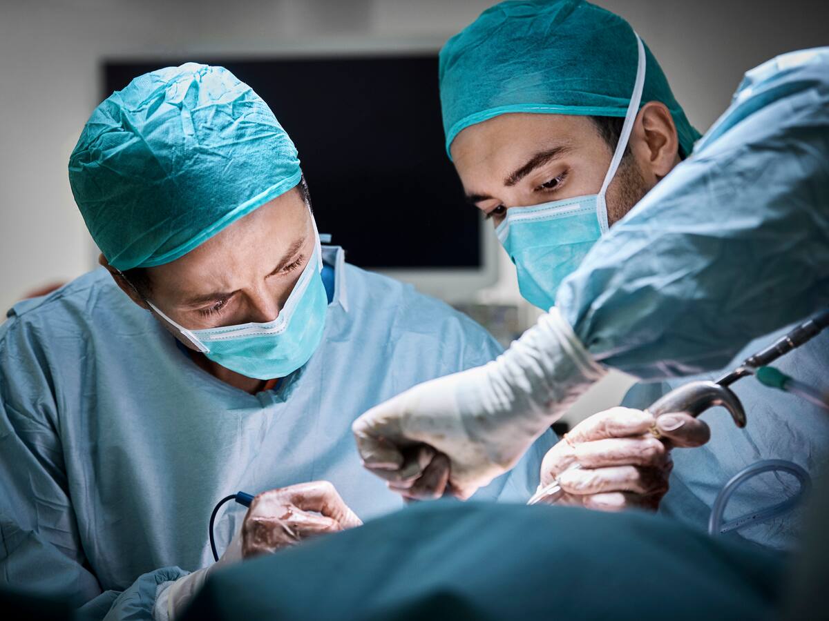 Las EPS deben asumir el costo de tratamientos para retiro de biopolímeros: Corte