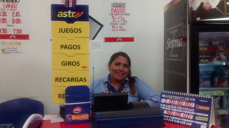 Kelly de la Hoz, vendedora del premio del Baloto en Barranquilla