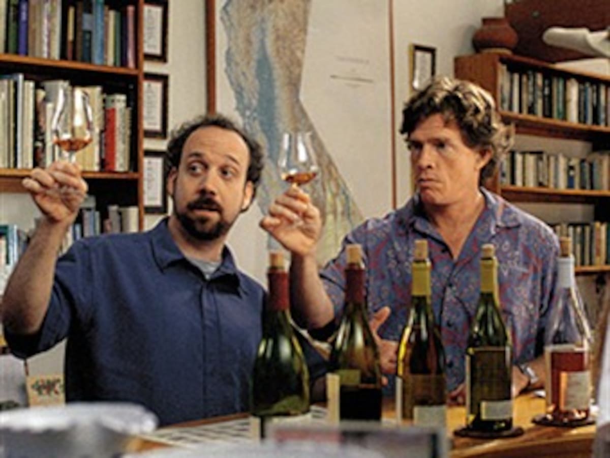 La publicidad de alcohol en televisión 'empuja' a los jóvenes a beber