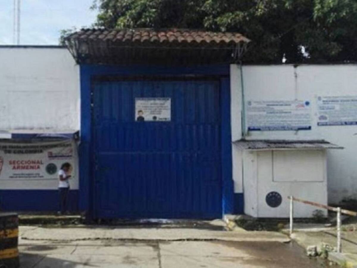 Aíslan 16 internos de la cárcel de Armenia por caso confirmado de COVID-19