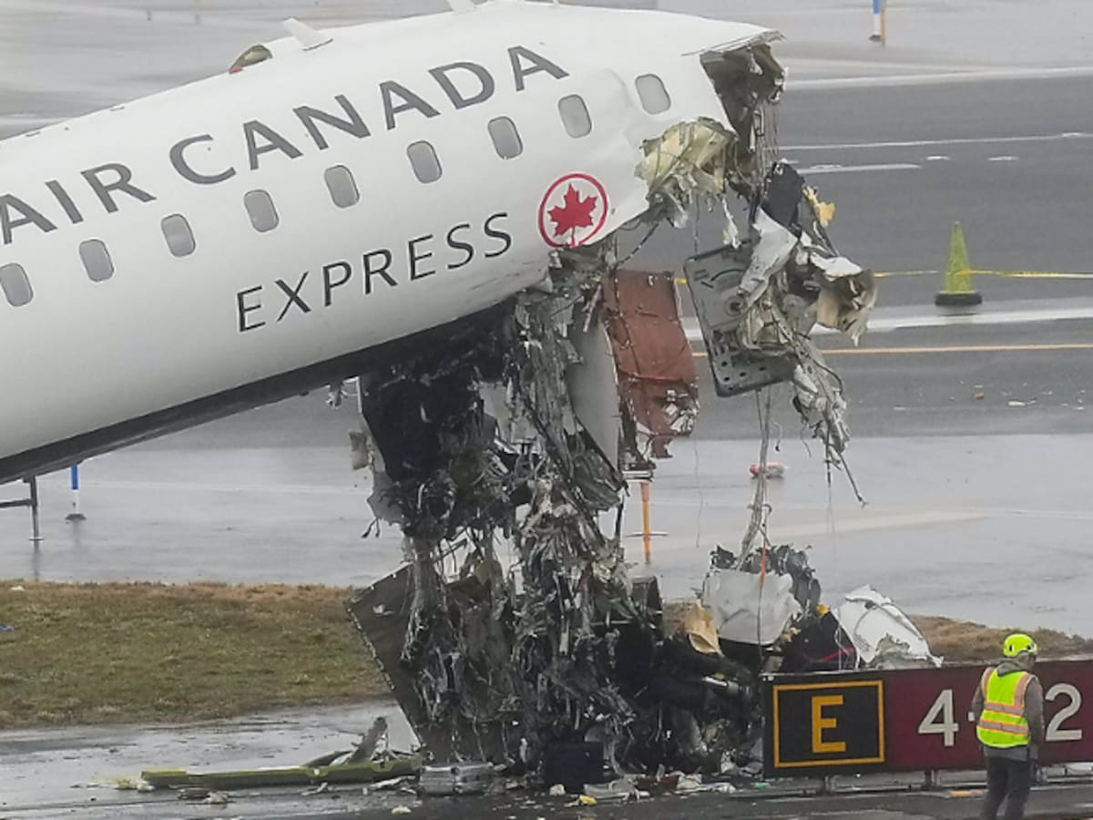 Sistema de seguridad de LaGuardia no emitió alertas antes de colisión mortal entre avión y bomberos