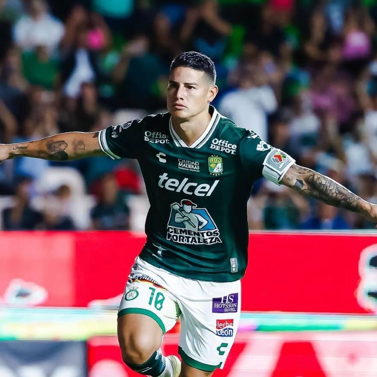 James Rodríguez reaparece con León con gol y una asistencia ante Mazatlán