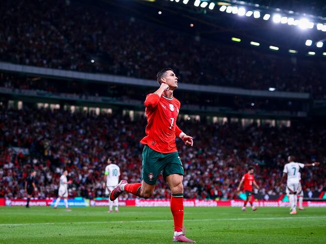 Cristiano Ronaldo festeja uno de sus goles con la selección de Portugal. (Photo by Diogo Cardoso - UEFA/UEFA via Getty Images)