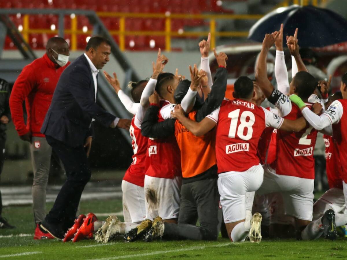 Santa Fe derrotó a Tolima en El Campín y le quitó el liderato