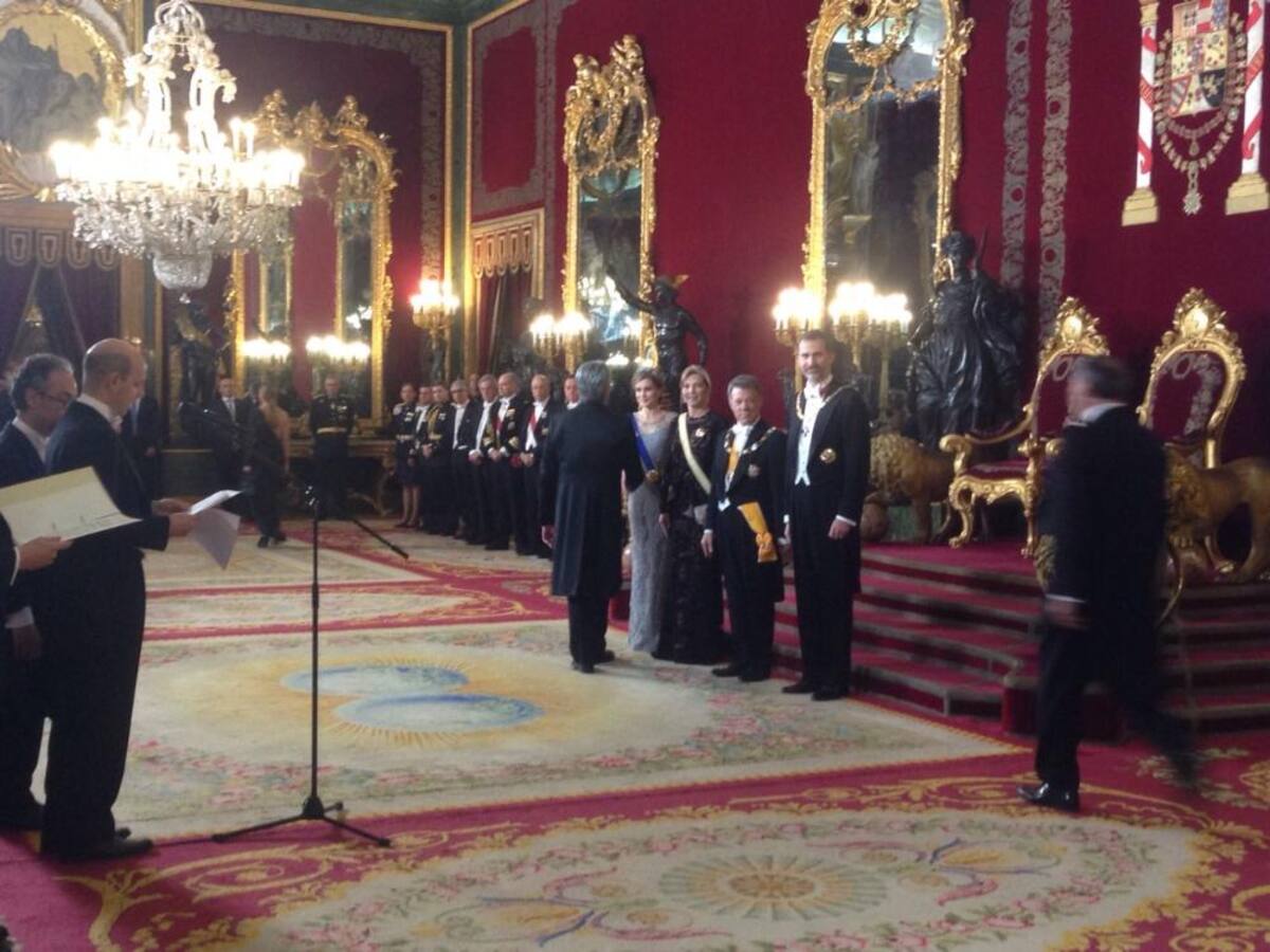 110 personas entre políticos, empresarios, artistas, deportistas, funcionarios de gobierno entre otros asistieron a la gala.