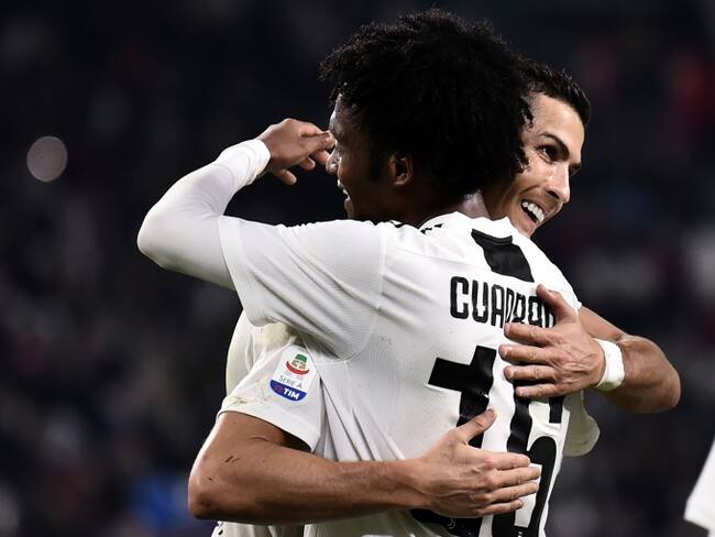 Cuadrado sella la victoria de la Juventus sobre el Cagliari