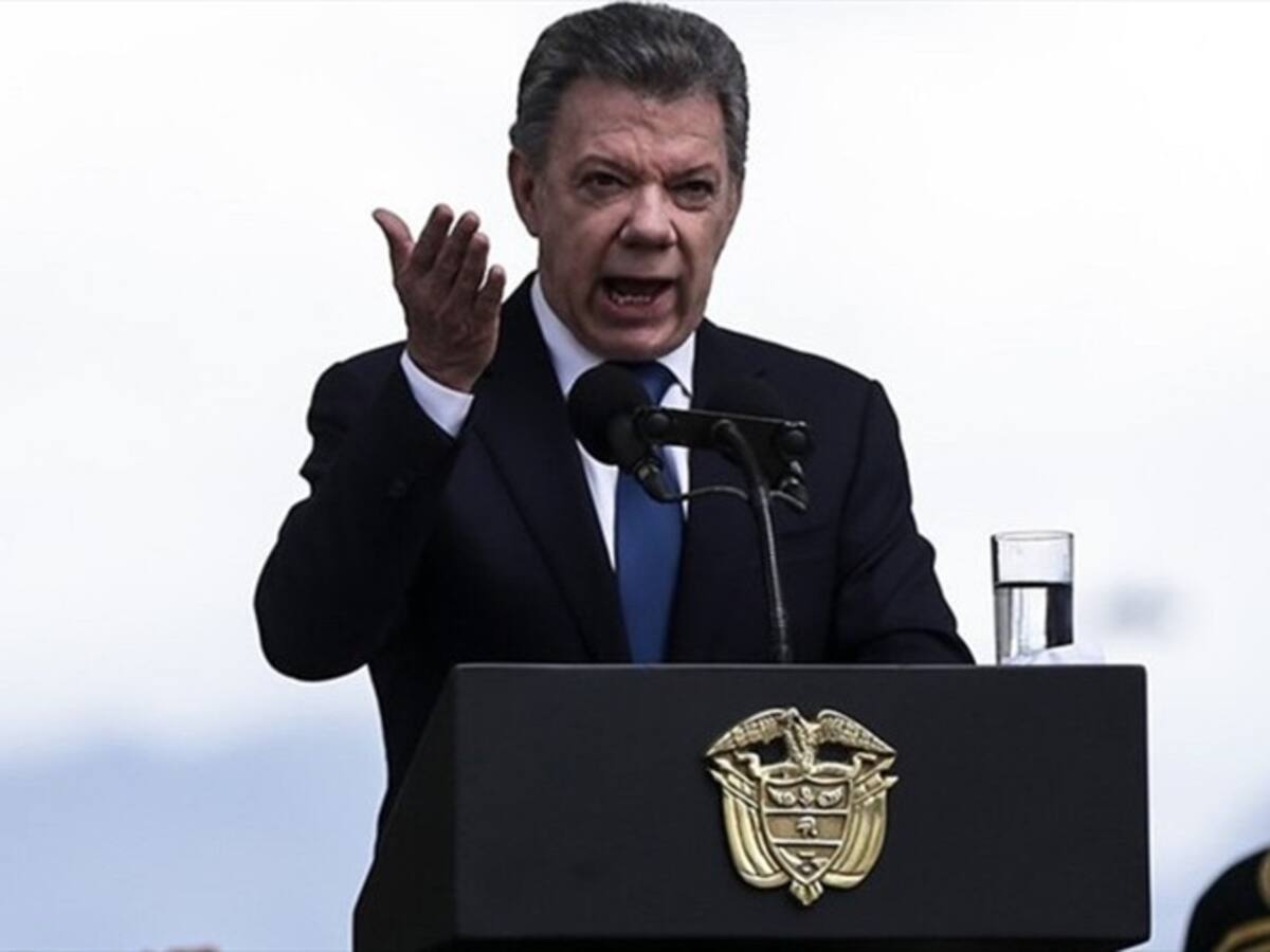 Controvertido homenaje de Santos al Esmad en medio de los paros