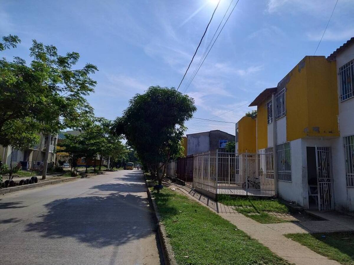 Murió hombre tras hacer contacto con cable de alta tensión en Cartagena: una persona está herida