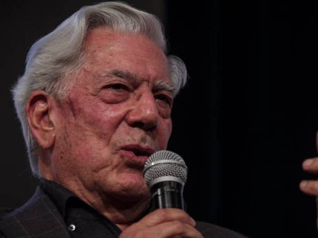 Mario Vargas Llosa quiere ir por su tercer matrimonio