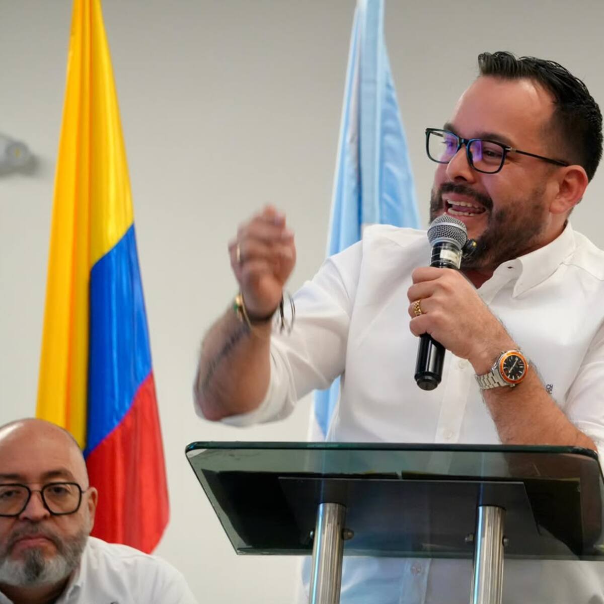 MinMinas insiste en gravamen temporal al sector eléctrico para cubrir deudas