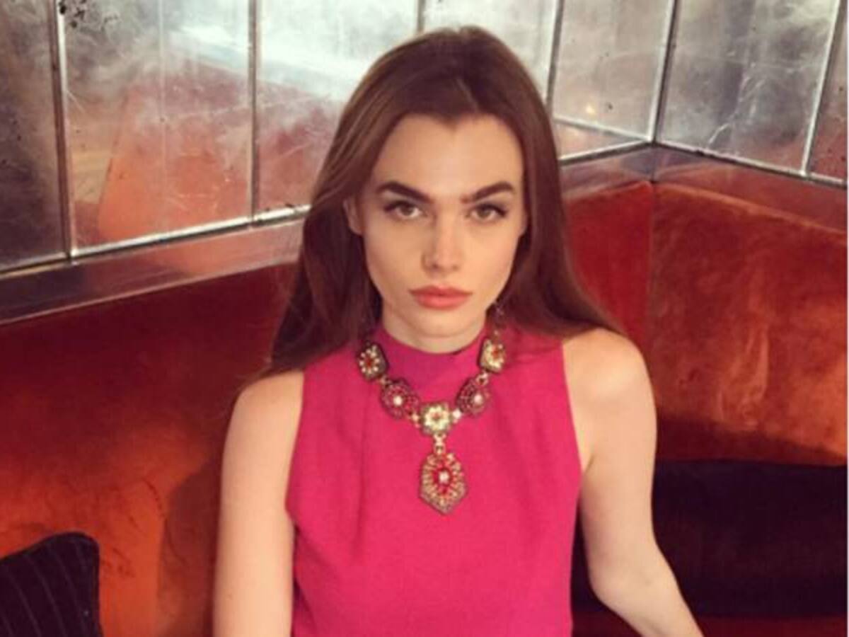 Charli Howard, la mujer que criticó los "ridículos estándares" de la moda