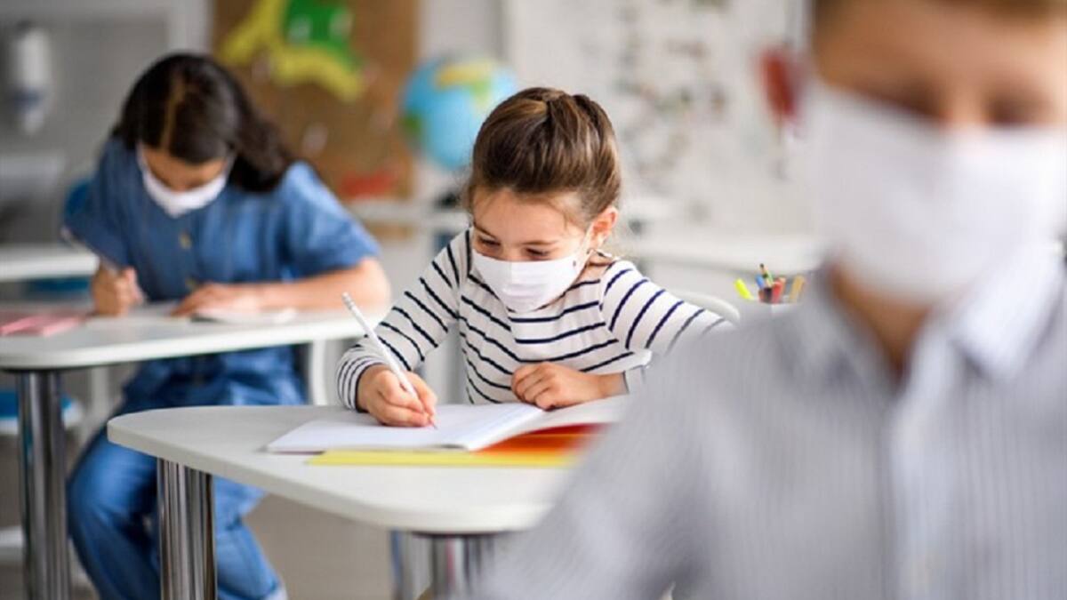 Autoridades “examinan” presencialidad en colegios