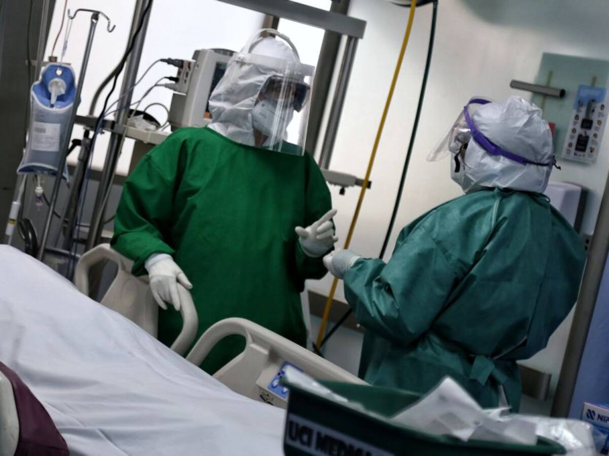 Científicos tratan a joven en Cartagena para esclarecer si hay reinfección