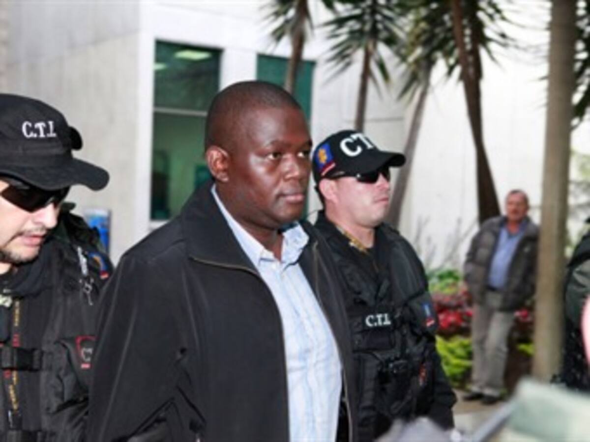 Procuraduría formula pliego de cargos contra exsenador Juan Carlos Martínez
