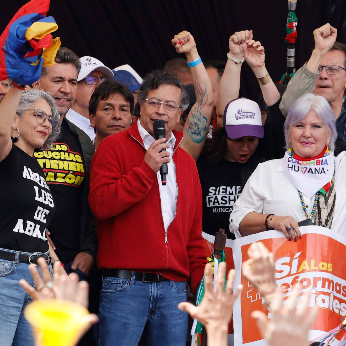 “El pueblo debe rebelarse con la mayor fuerza posible”: Petro sobre las manifestaciones en Colombia